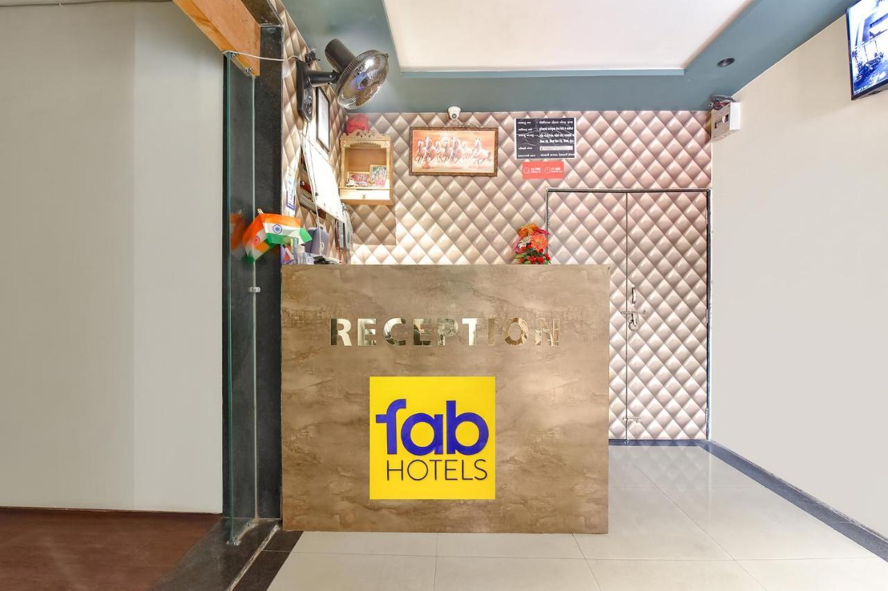 Fabhotel Nidhivan, Udhna Junction Surate Exterior foto