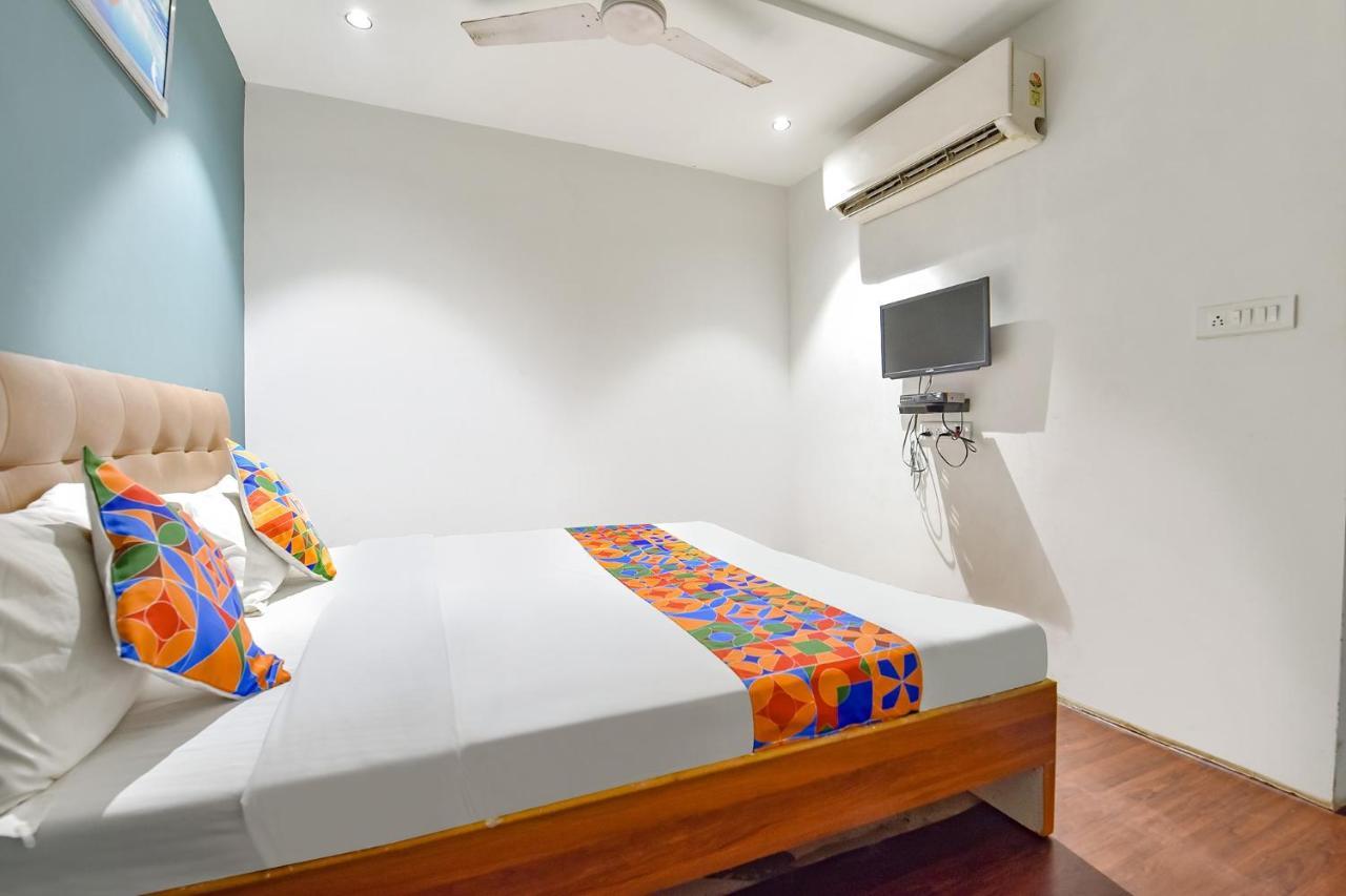 Fabhotel Nidhivan, Udhna Junction Surate Exterior foto