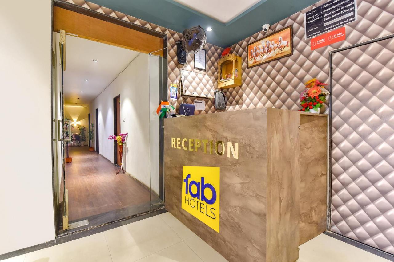 Fabhotel Nidhivan, Udhna Junction Surate Exterior foto