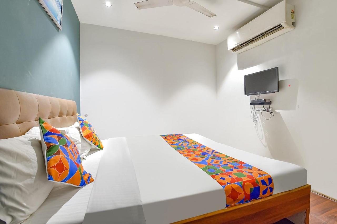 Fabhotel Nidhivan, Udhna Junction Surate Exterior foto